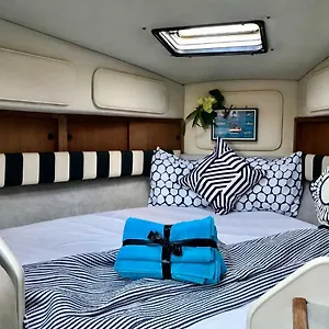 Botel Yacht Experience Barcelona, Sant Adrià de Besòs